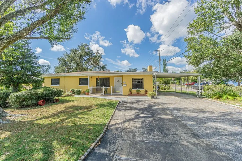 2120 W Kirby Circle Tampa FL 33604
