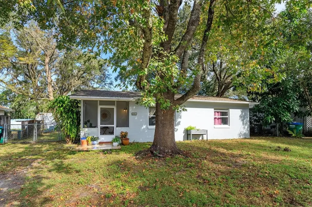 541 E Warren Avenue Longwood FL 32750