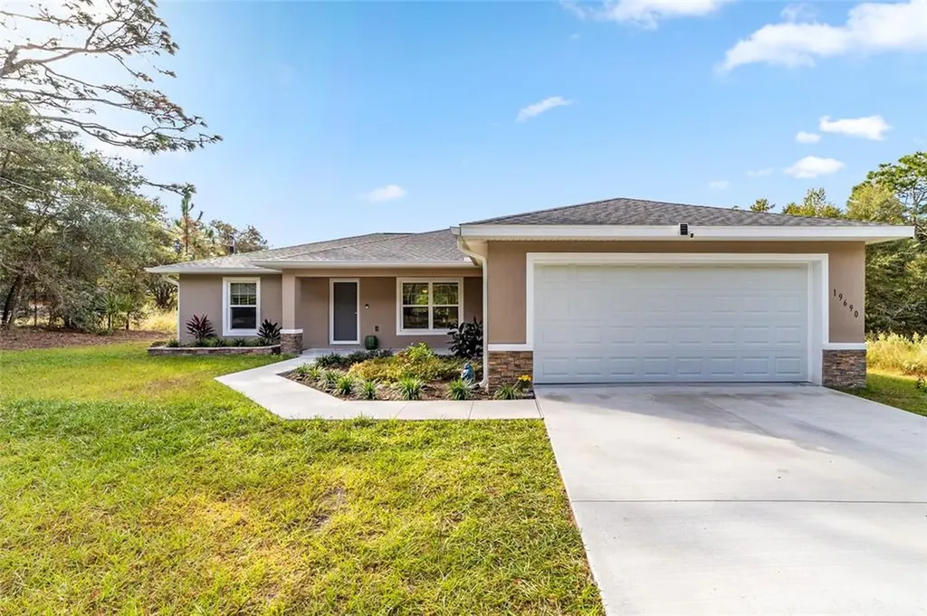 19690 SW Eagle Drive Dunnellon FL 34431