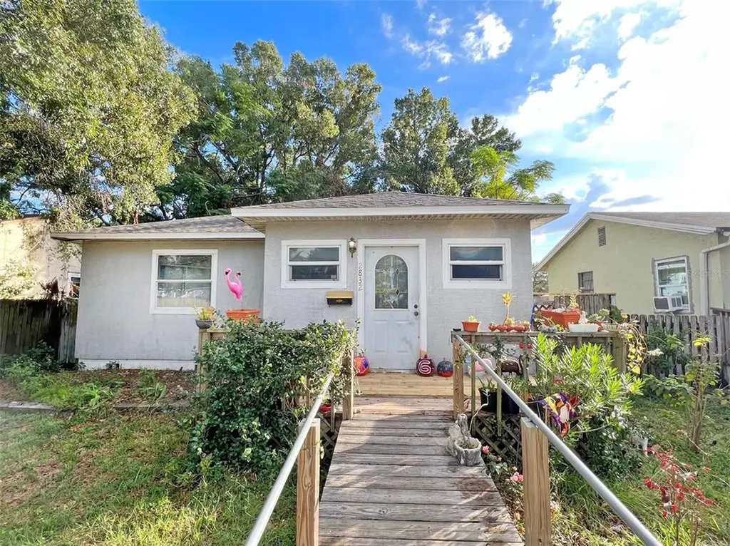 2832 38th Avenue N St Petersburg FL 33713