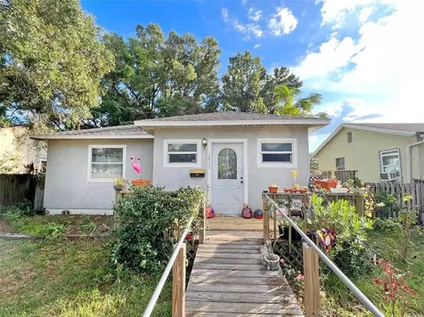 2832 38th Avenue N St Petersburg FL 33713