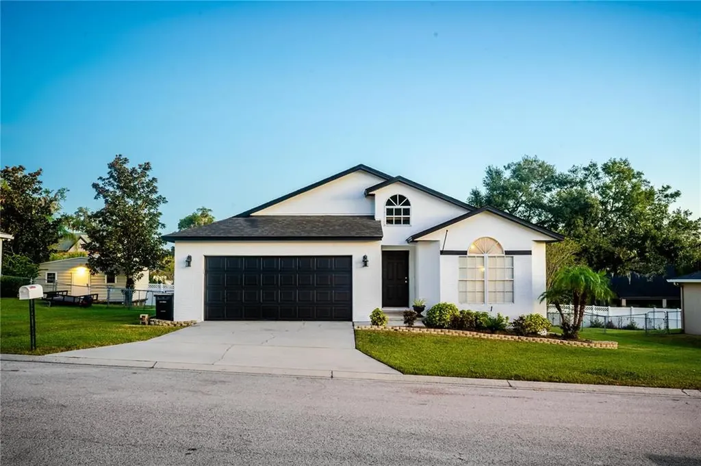 2262 Garden Chase Drive Lakeland FL 33812