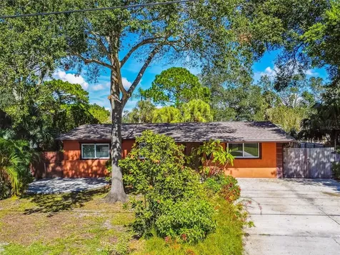 221 41st Avenue N St Petersburg FL 33703