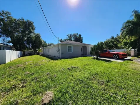 8107 N Lois Avenue Tampa FL 33614