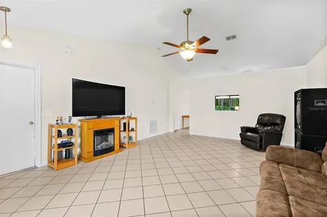 2491 Whitehorse Street Deltona FL 32738