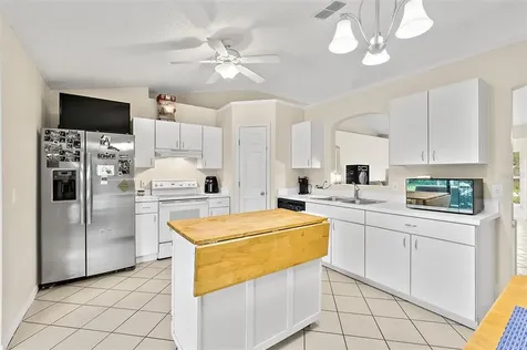 2491 Whitehorse Street Deltona FL 32738