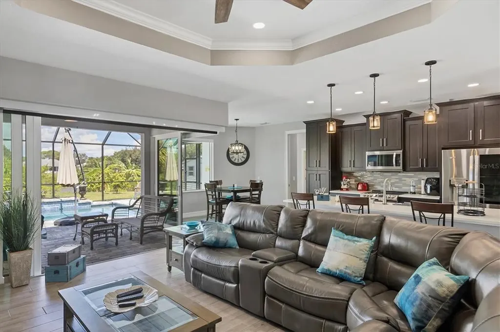 7403 Snow Drive Englewood FL 34224