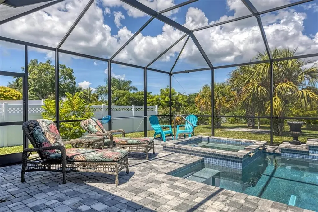 7403 Snow Drive Englewood FL 34224