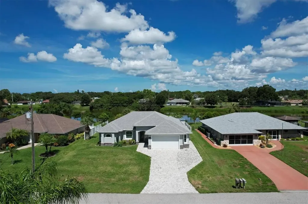 7403 Snow Drive Englewood FL 34224