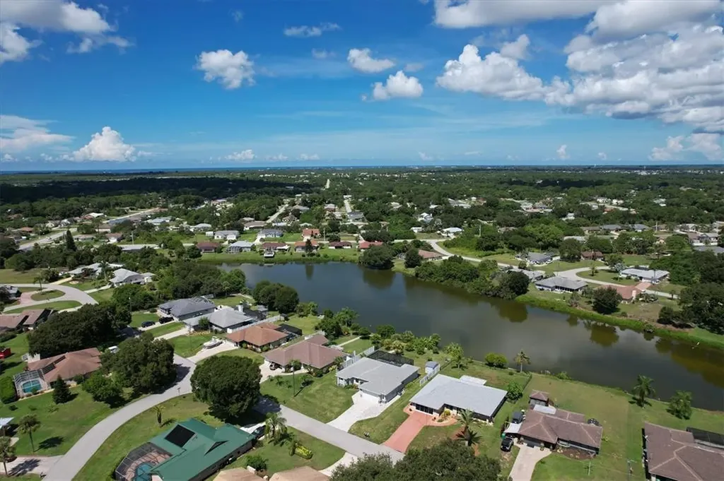 7403 Snow Drive Englewood FL 34224
