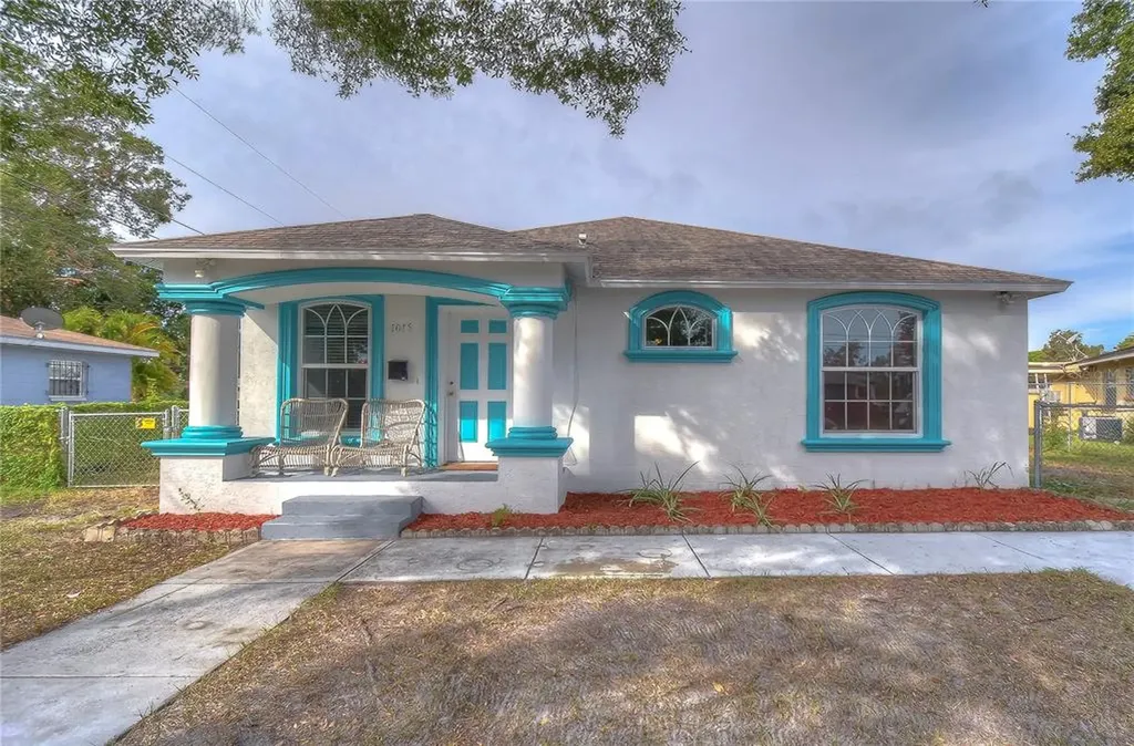 1015 40th Street S St Petersburg FL 33711