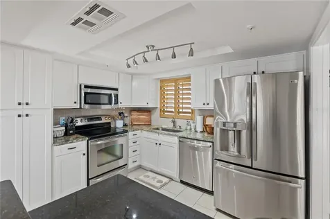 1100 Benjamin Franklin Drive Sarasota FL 34236