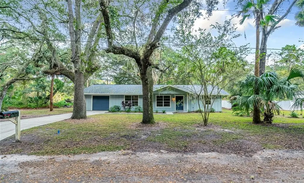 2876 Linda Drive Deland FL 32720