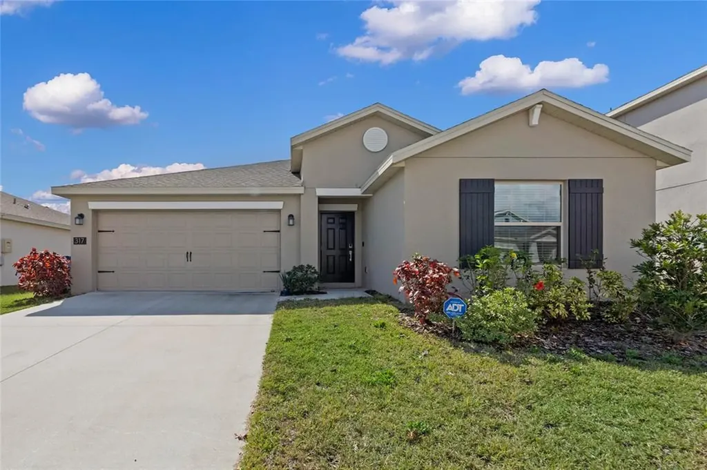 317 Citrus Pointe Drive Davenport FL 33837