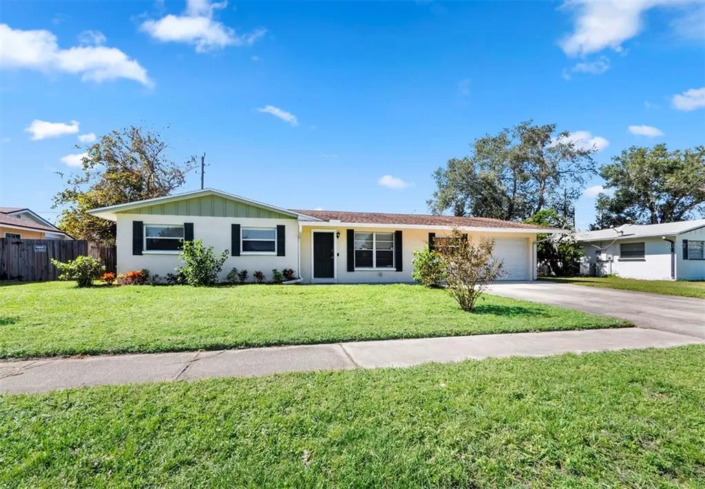 3240 Tyne Lane Sarasota FL 34232
