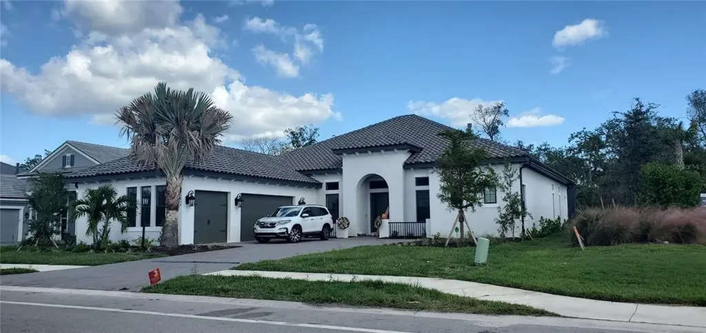 9068 Luna Lane Sarasota FL 34241
