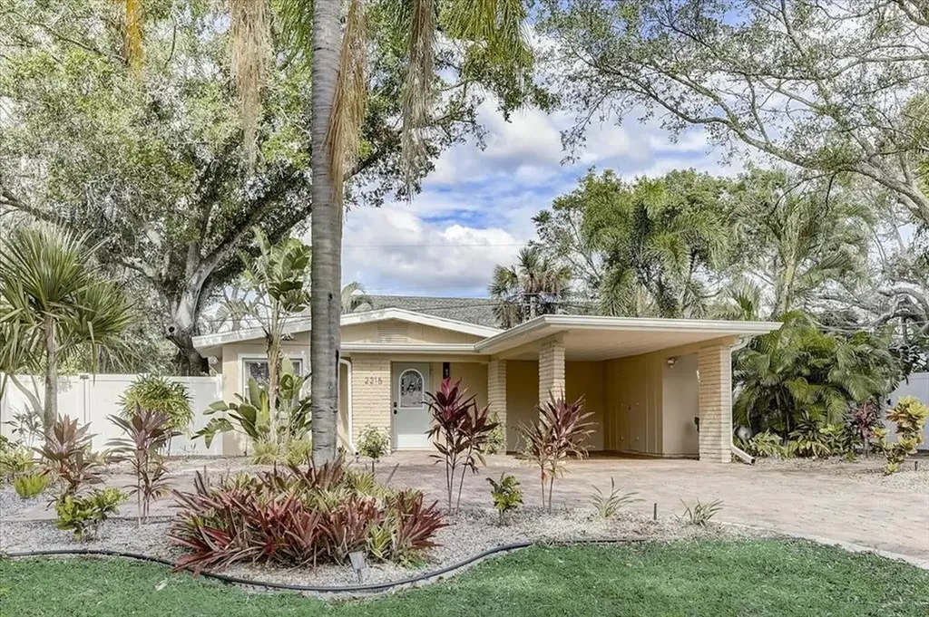 2215 Floyd Street Sarasota FL 34239