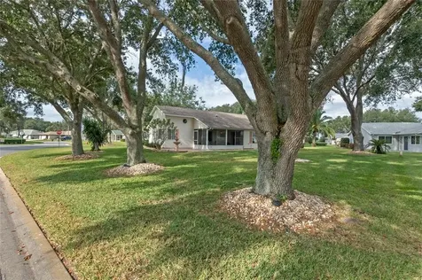 26714 Racquet Circle Leesburg FL 34748