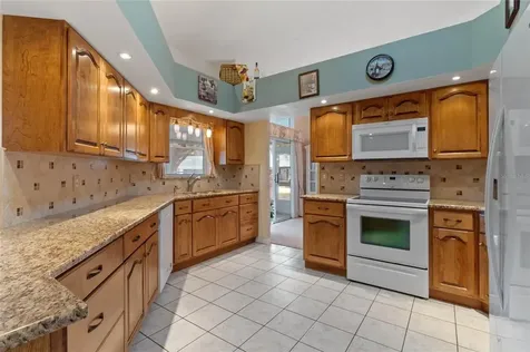 26714 Racquet Circle Leesburg FL 34748