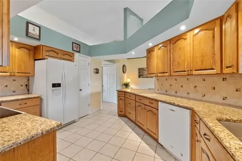 26714 Racquet Circle Leesburg FL 34748