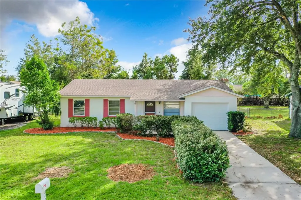 228 E Fern Drive Orange City FL 32763