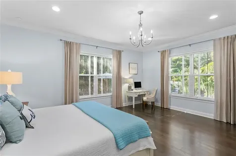 4604 W Longfellow Avenue Tampa FL 33629