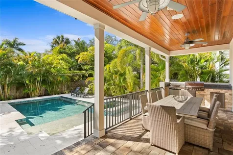 4604 W Longfellow Avenue Tampa FL 33629