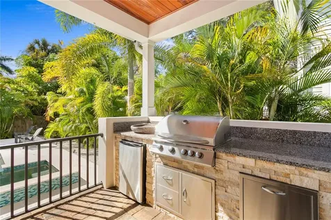4604 W Longfellow Avenue Tampa FL 33629