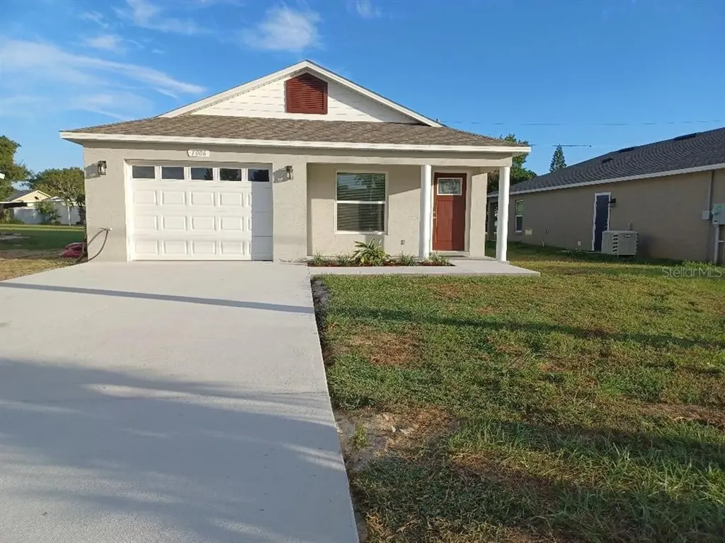 1006 Dora Avenue Tavares FL 32778