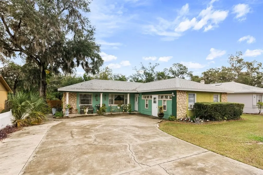 397 Weathersfield Avenue Altamonte Springs FL 32714