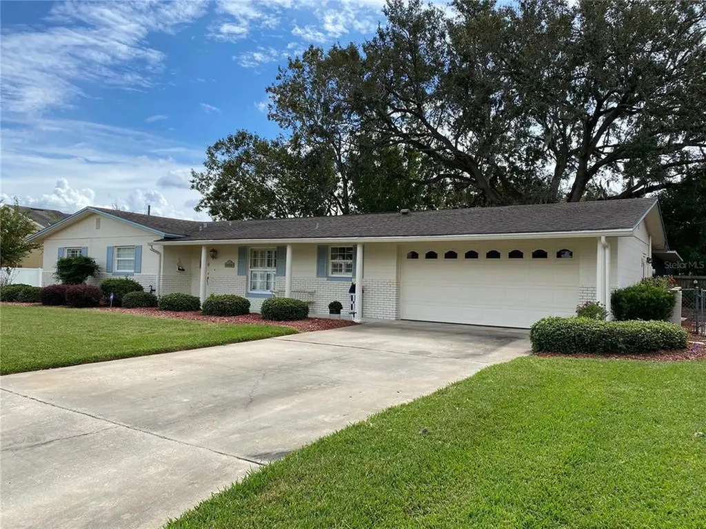 2230 Louise Street Kissimmee FL 34741