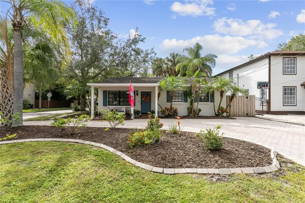 4302 W Leona Street Tampa FL 33629
