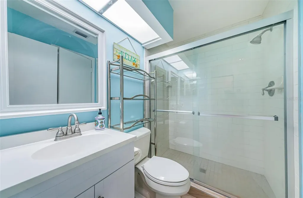 6077 Bahia Del Mar Boulevard St Petersburg FL 33715