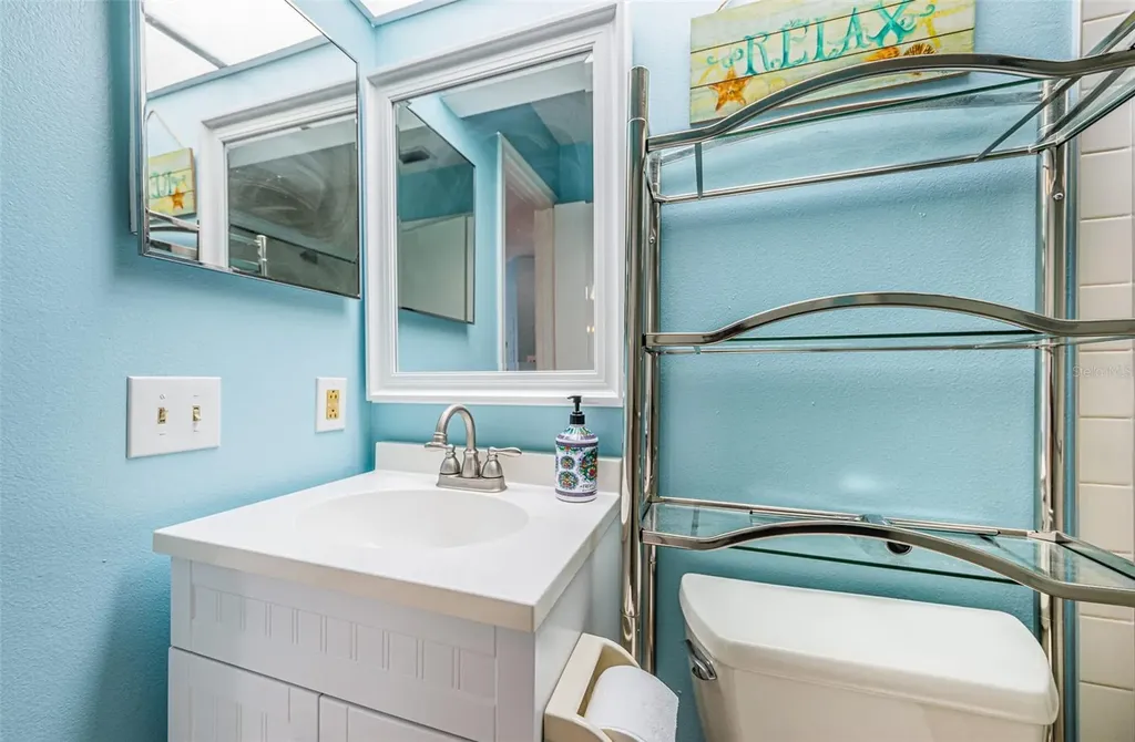 6077 Bahia Del Mar Boulevard St Petersburg FL 33715