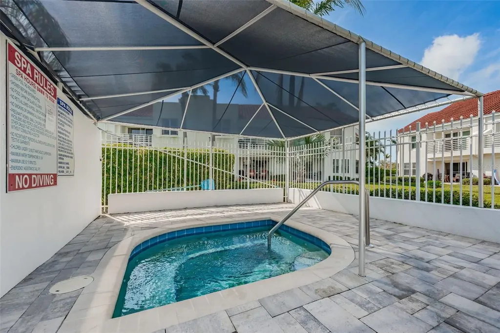 6077 Bahia Del Mar Boulevard St Petersburg FL 33715