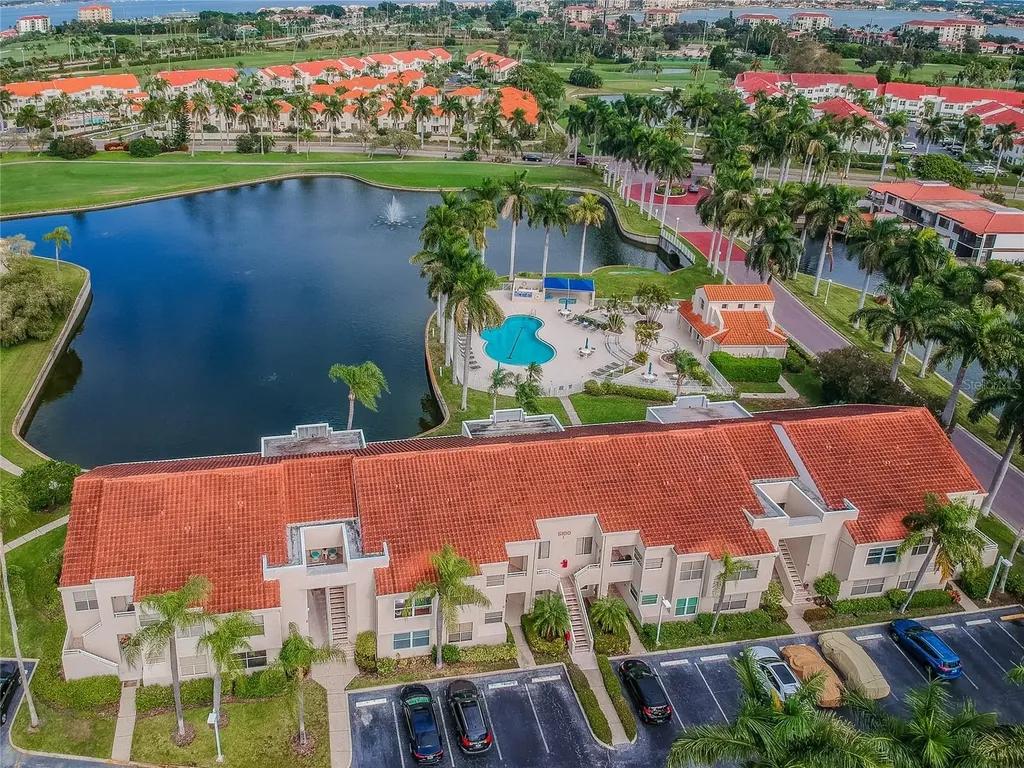 6077 Bahia Del Mar Boulevard St Petersburg FL 33715