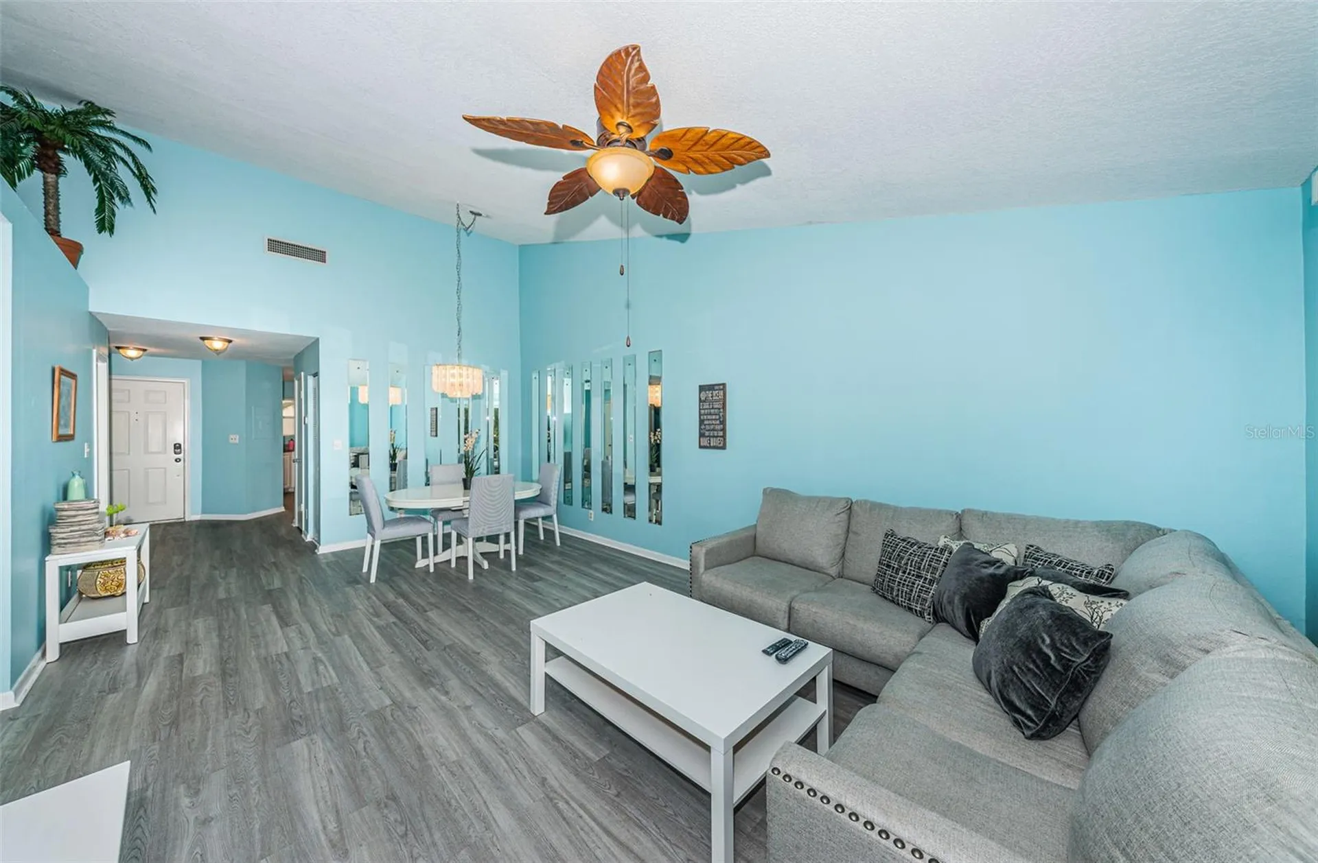 6077 Bahia Del Mar Boulevard St Petersburg FL 33715