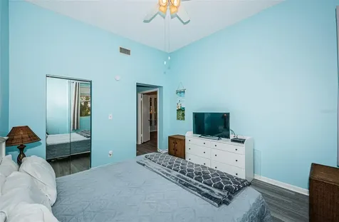 6077 Bahia Del Mar Boulevard St Petersburg FL 33715