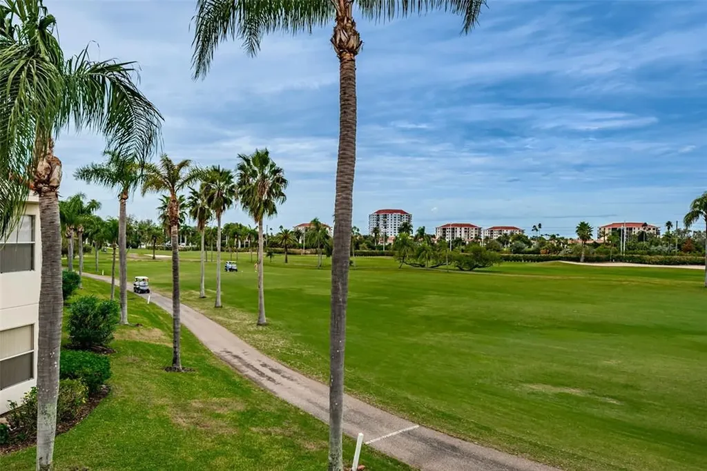 6151 Bahia Del Mar Boulevard St Petersburg FL 33715