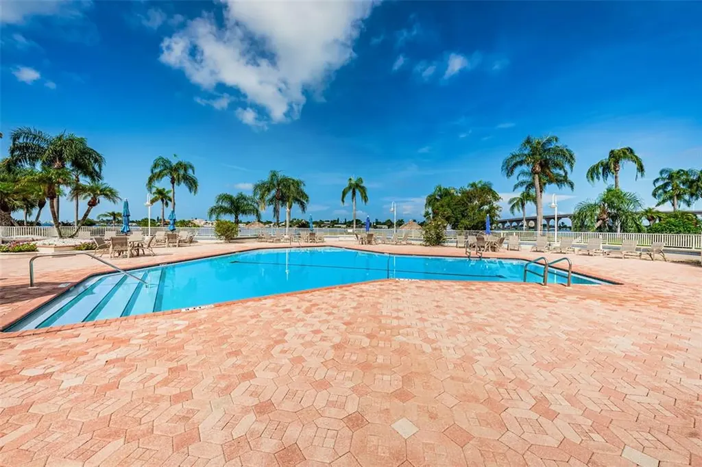 5901 Bahia Del Mar Circle St Petersburg FL 33715
