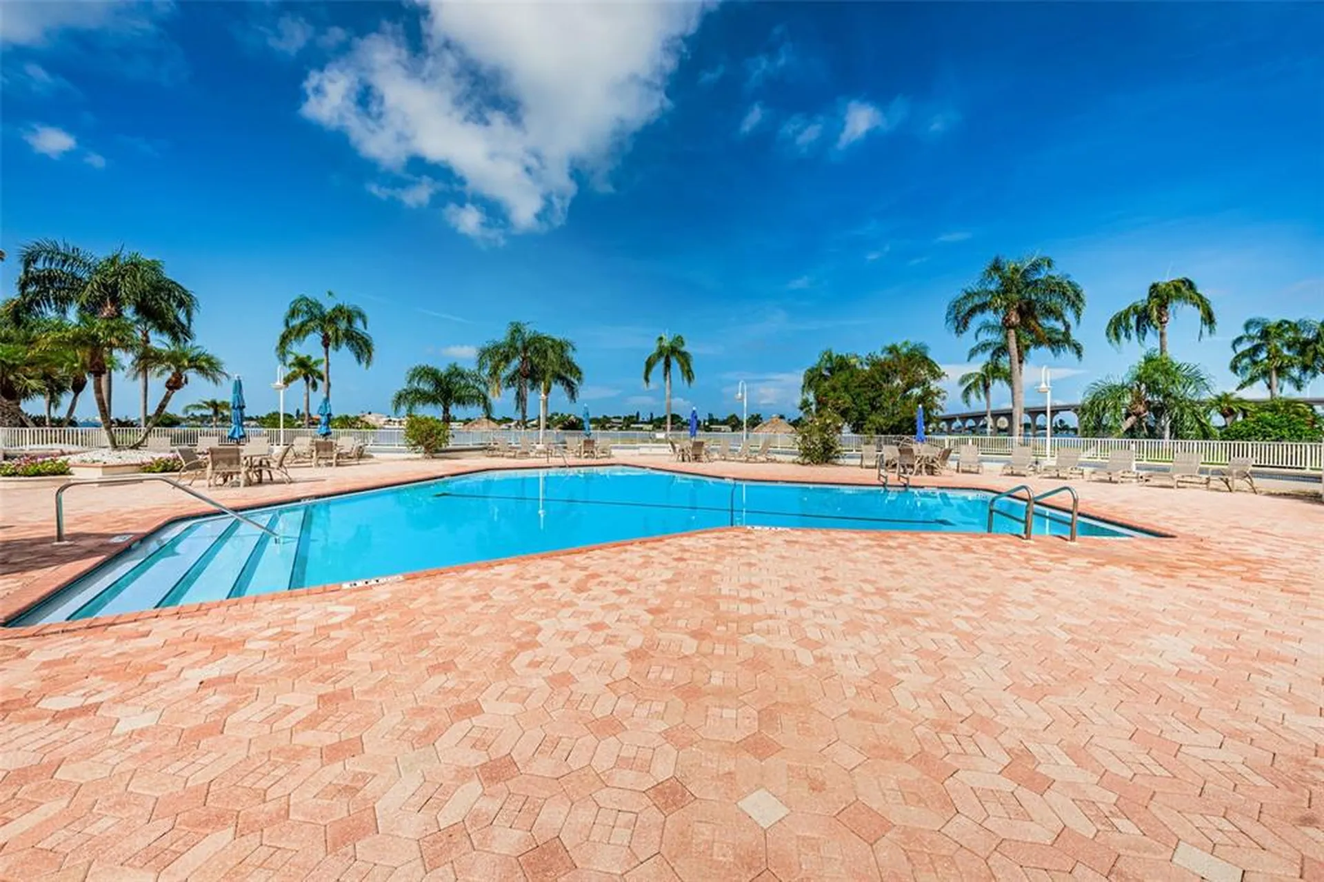 5901 Bahia Del Mar Circle St Petersburg FL 33715