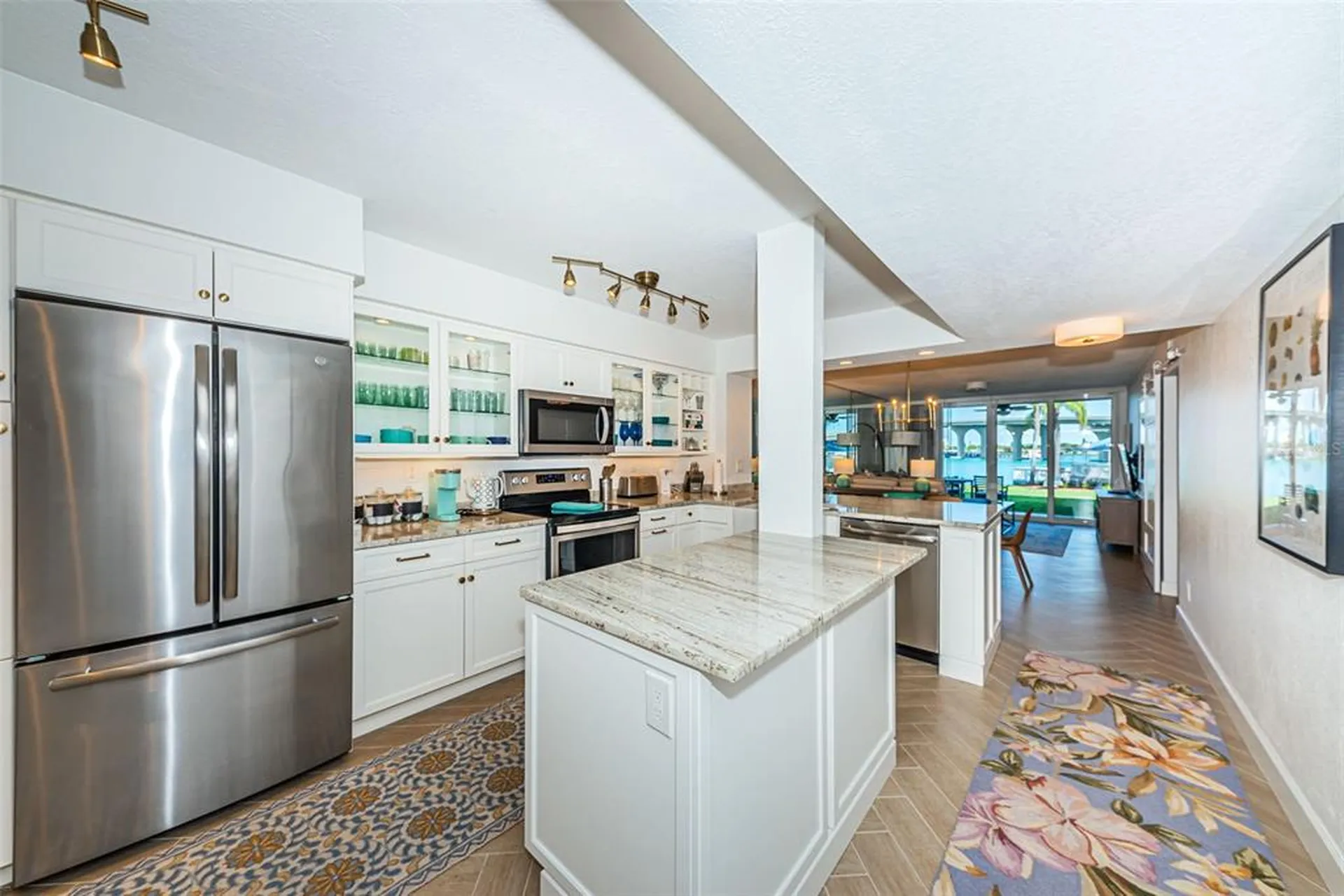 5901 Bahia Del Mar Circle St Petersburg FL 33715