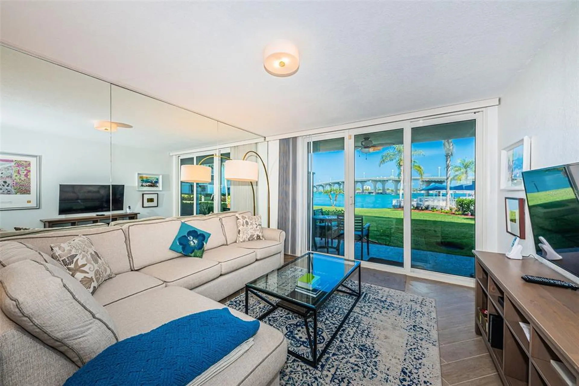 5901 Bahia Del Mar Circle St Petersburg FL 33715