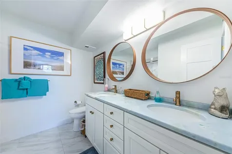 5901 Bahia Del Mar Circle St Petersburg FL 33715