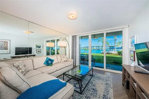 5901 Bahia Del Mar Circle St Petersburg FL 33715