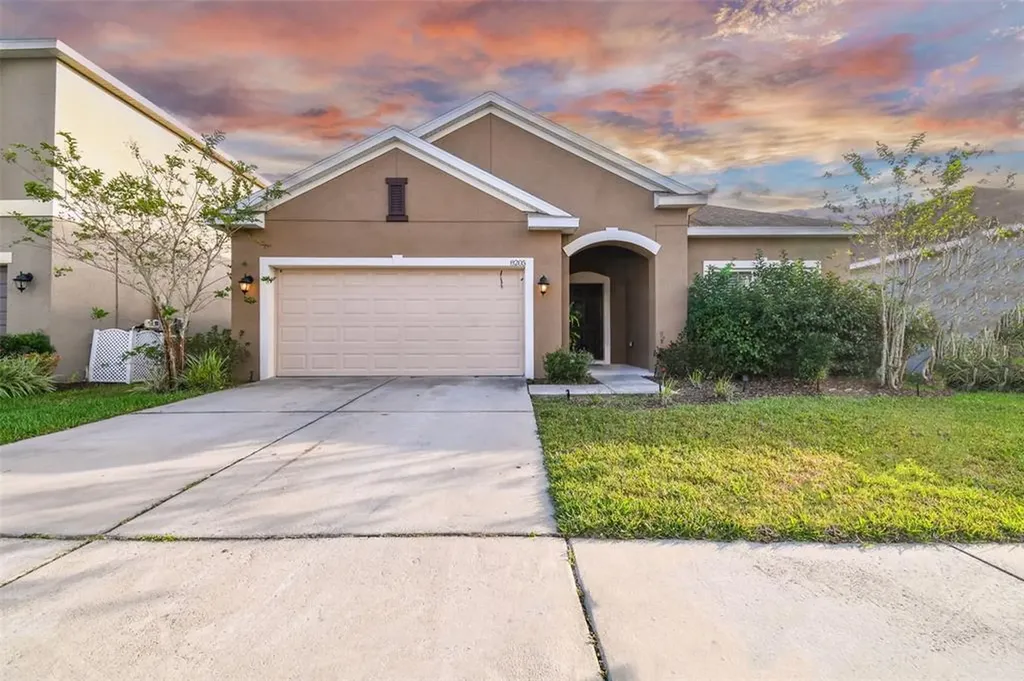 8205 Barnside View Lane Gibsonton FL 33534