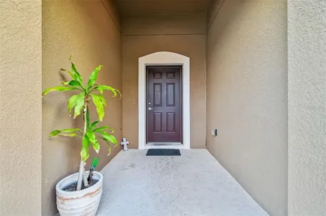 8205 Barnside View Lane Gibsonton FL 33534