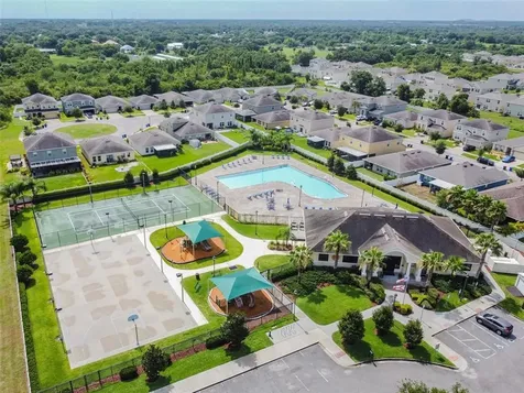 8205 Barnside View Lane Gibsonton FL 33534