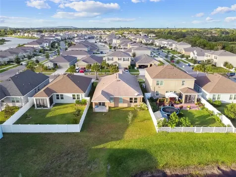 8205 Barnside View Lane Gibsonton FL 33534
