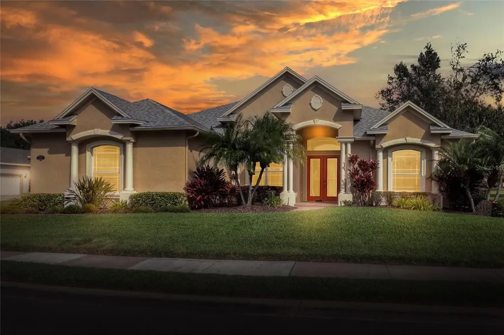 574 Whisper Woods Drive Lakeland FL 33813